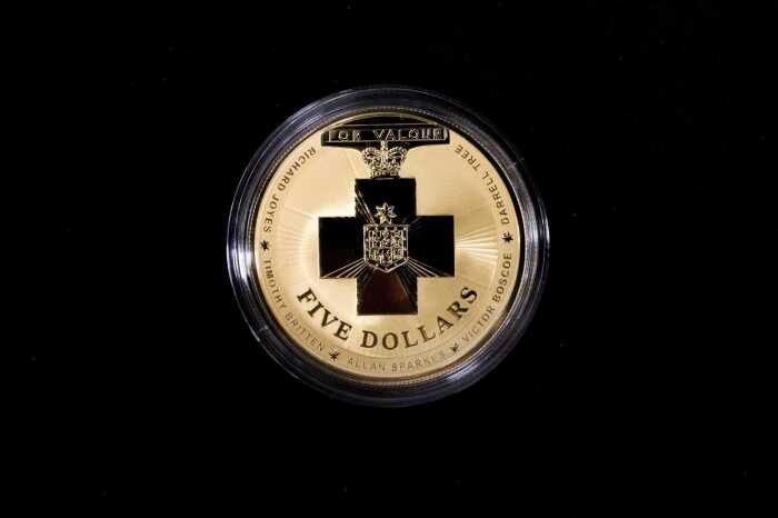 Australian Bravery, 2015, $5, Gold plated Silver Proof Coin, 1 oz