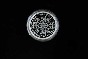 Cook Islands Crown Jewels silver locket coin & 1787 Proclamation Shilling 50c, 31.35g - 2