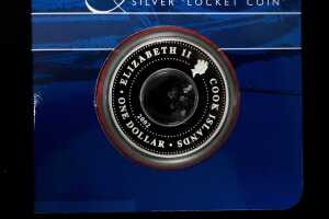 Cook Islands Crown Jewels silver locket coin & 1787 Proclamation Shilling 50c, 31.35g - 6