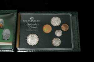 Two uncirculated coin sets - 3