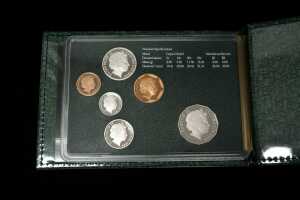 Two uncirculated coin sets - 4