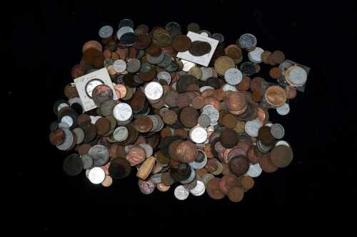 3.4kg of World coins