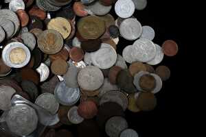 1.5kg of assorted world coins. - 3