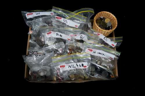 Very large group of assorted coins