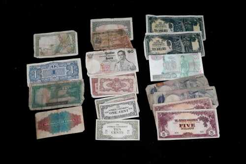 Collection of vintage world banknotes