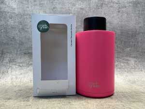 Frank Green ceramic drink bottle 2L
