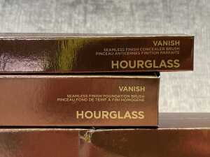 Group of Hourglass makeup brushes - 3