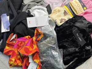 Group of Women's clothing size S - 4