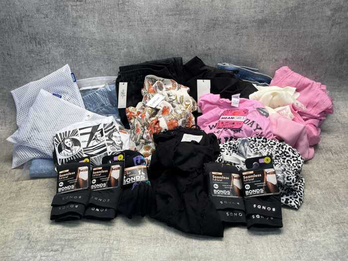 Group of Women's clothing size XL