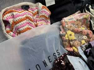 Group of Women's clothing size XS - 3