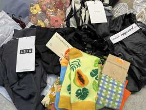 Group of Women's clothing size XS - 4