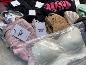 Group of Women's clothing size XS - 5