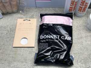 Group of beauty products - 4