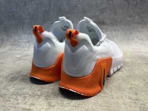 Nike Free Metcon 6 size US 9.5 - 4