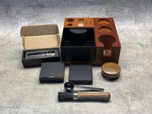 Hypergrind coffee tamping station