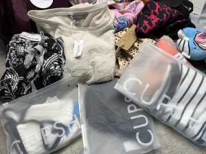 Group of Women's clothing size M - 2