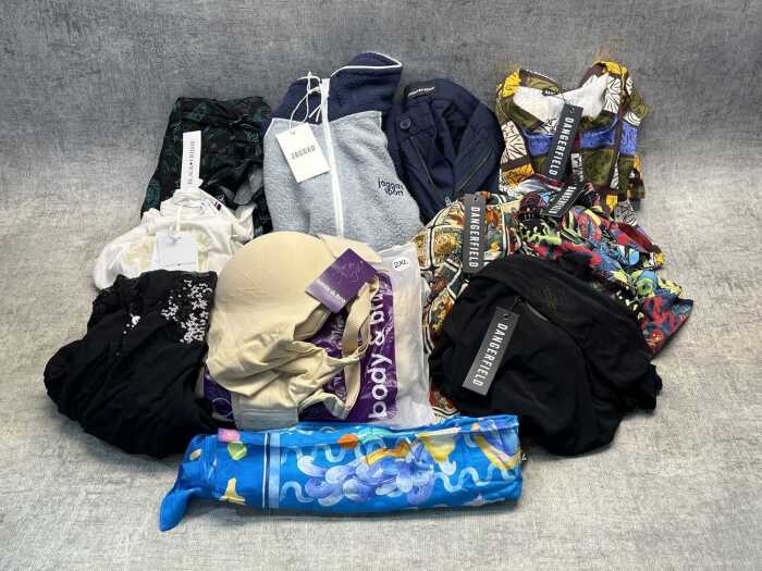 Group of Women's clothing size XXL+