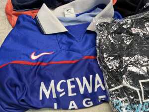 Group of Men's clothing size XL - 4