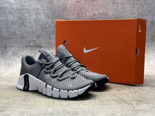 Nike Free Metcon 5 size US 12
