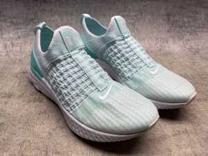 Nike React Phantom Run Flyknit 2 size US 8.5 Women's - 3
