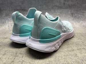 Nike React Phantom Run Flyknit 2 size US 8.5 Women's - 4