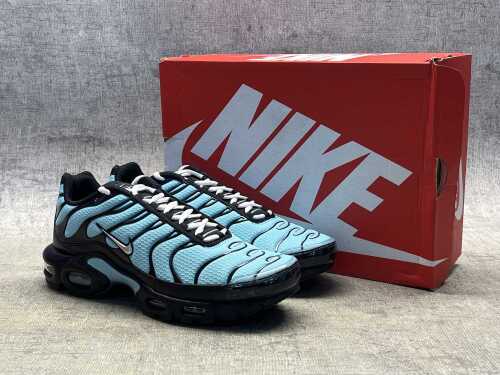 Nike Air Max Plus size US 9