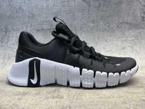Nike Free Metcon 5 size US 7 - 2