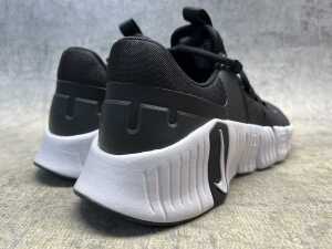 Nike Free Metcon 5 size US 7 - 4