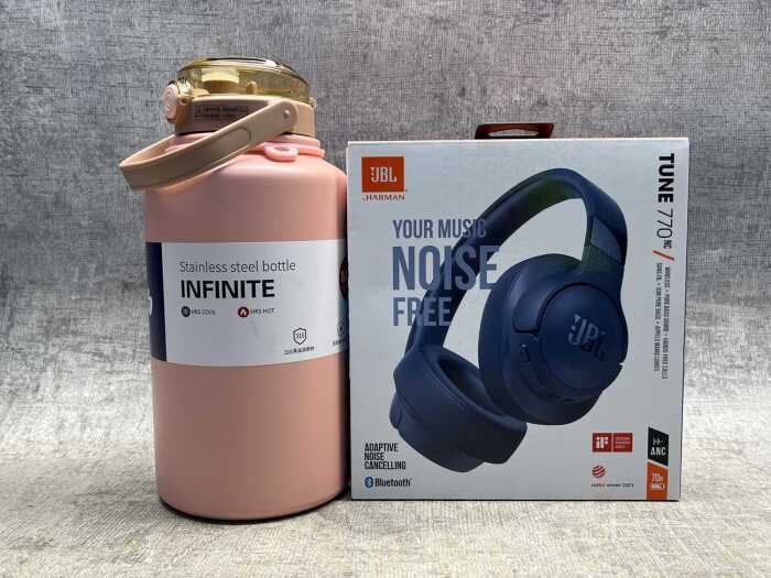 JBL Tune 770NC headphones & Boss water bottle