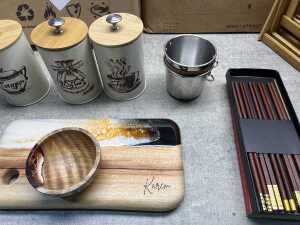 Group of homewares - 4