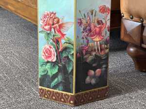 Porcelain umbrella stand with fairy design - 4
