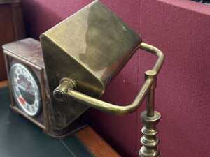 Cast brass banker's lamp - 3