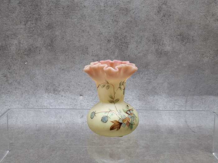 Mid-century Walther Glass 'Solifluer' bud vase, Uranium glass