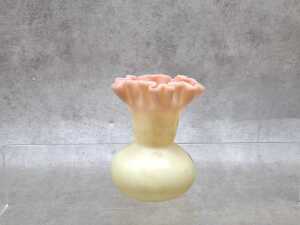 Mid-century Walther Glass 'Solifluer' bud vase, Uranium glass - 4