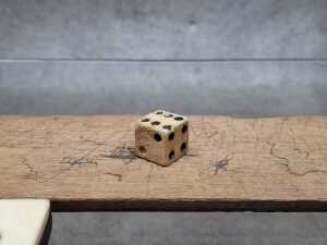 Antique set of bone and ebony dominoes - 5