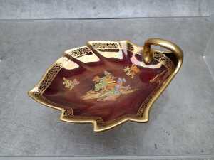 Five Crown Devon red and gilded porcelain pieces - 5