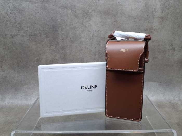 Designer-style brown leather phone/ sunglasses pouch