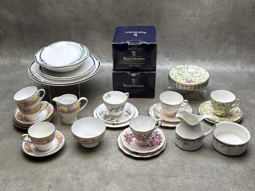 English porcelain including trios