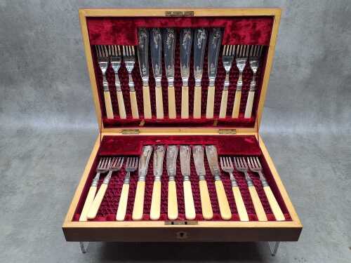Antique silver plated fish cutlery set of 12