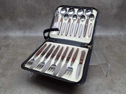 Mid-century picnic cutlery setting for four
