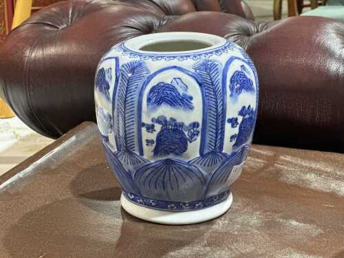 Chinese mid 20th century export blue and white porcelain vase