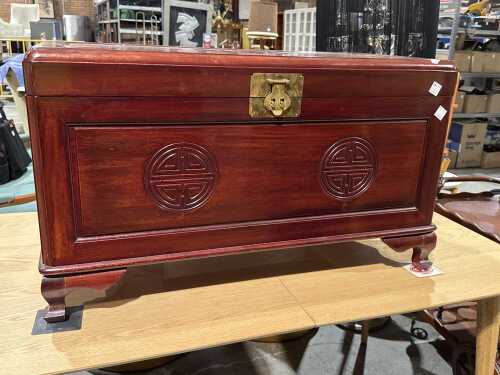 Chinese vintage style rosewood chest