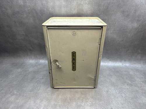 Vintage Willow cake cupboard