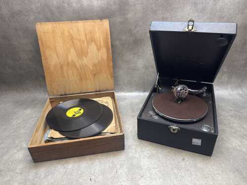 Columbia Viva-Tonal Grafonola portable gramophone model 211A