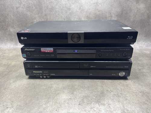 Assorted media players and recorder