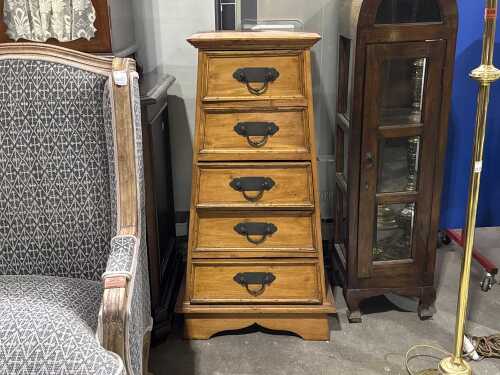 Pyramid chest of 5 drawers