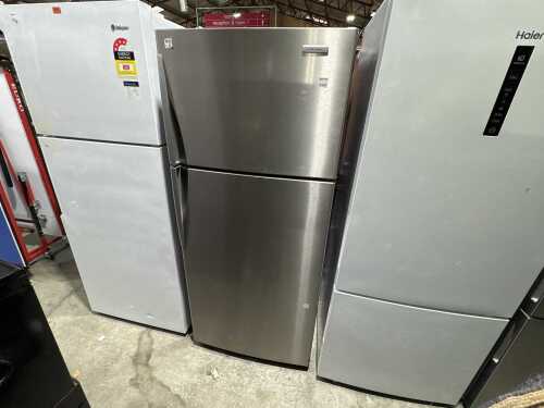 Westinghouse 420L Stainless steel two door fridge