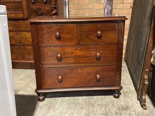 Timber chest of 4 drawers
