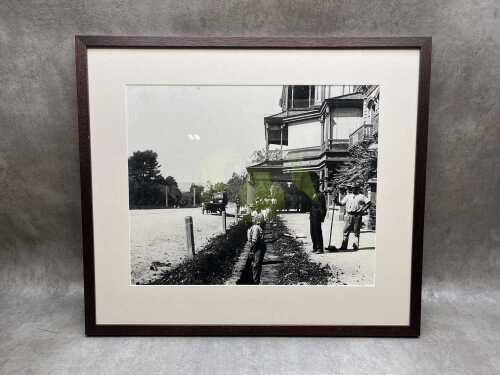 Black and white reproduction of early Australian photograph (The road makers).
