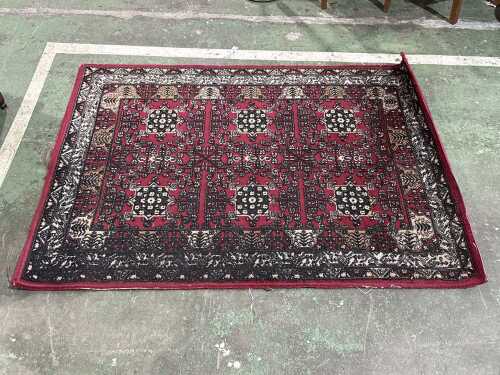Persian style machine made rug